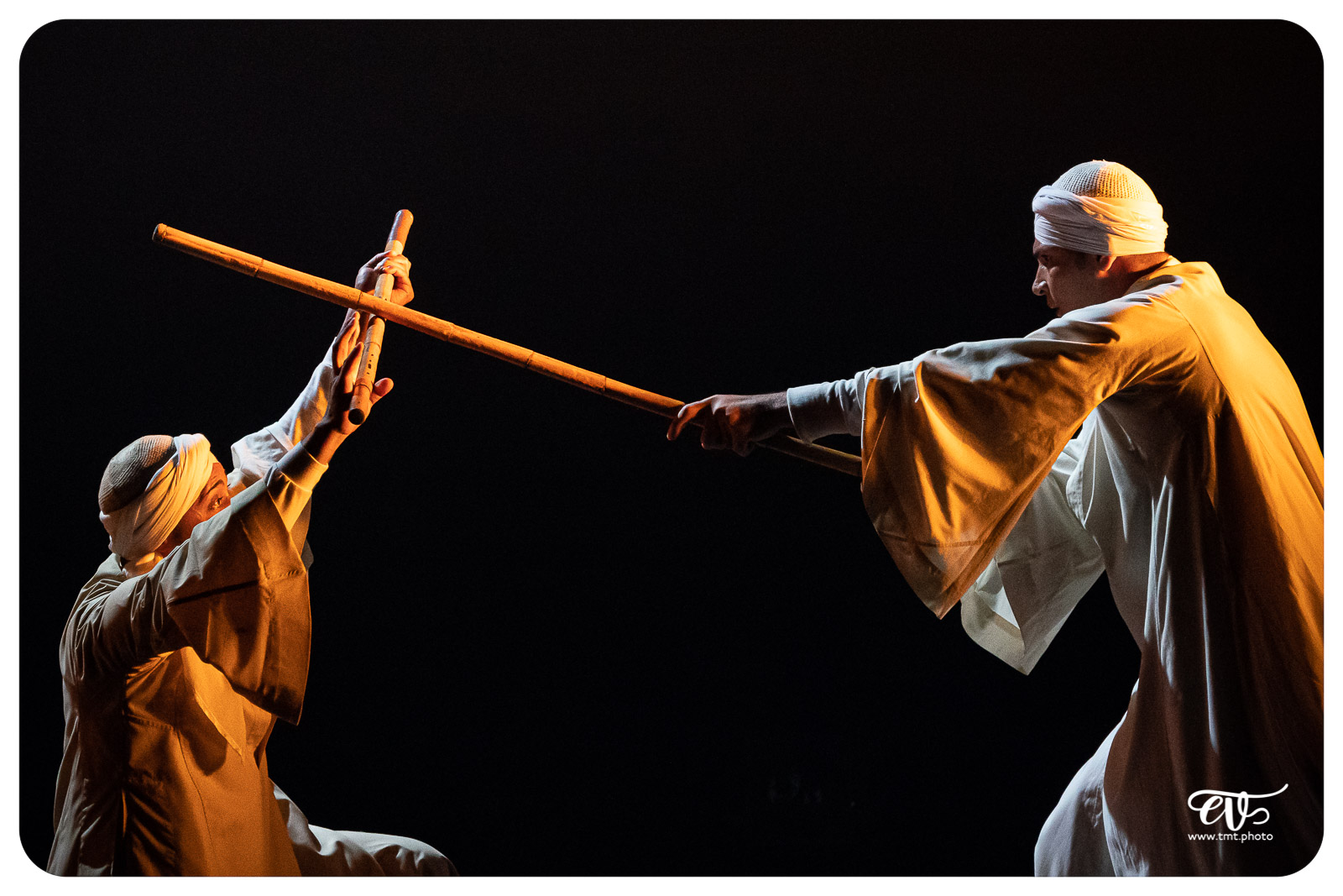 DANS LE CERCLE DES HOMMES DU NIL - CENTRE MEDHAT FAWZY DE MALLAW